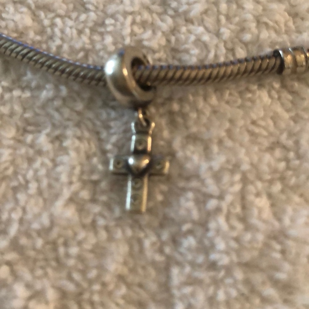 COPY - Pandora heart charm